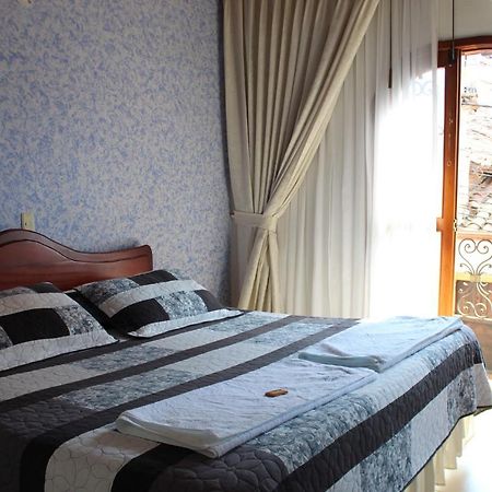 Hostal Isla Senorial San Gil Zewnętrze zdjęcie