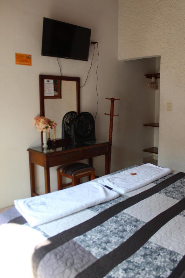 Hostal Isla Senorial San Gil Zewnętrze zdjęcie