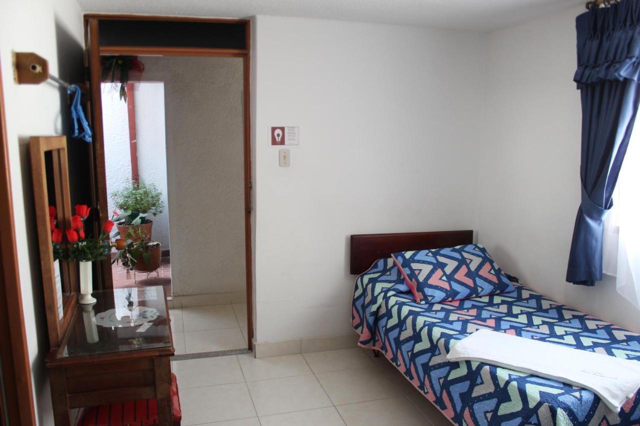 Hostal Isla Senorial San Gil Zewnętrze zdjęcie